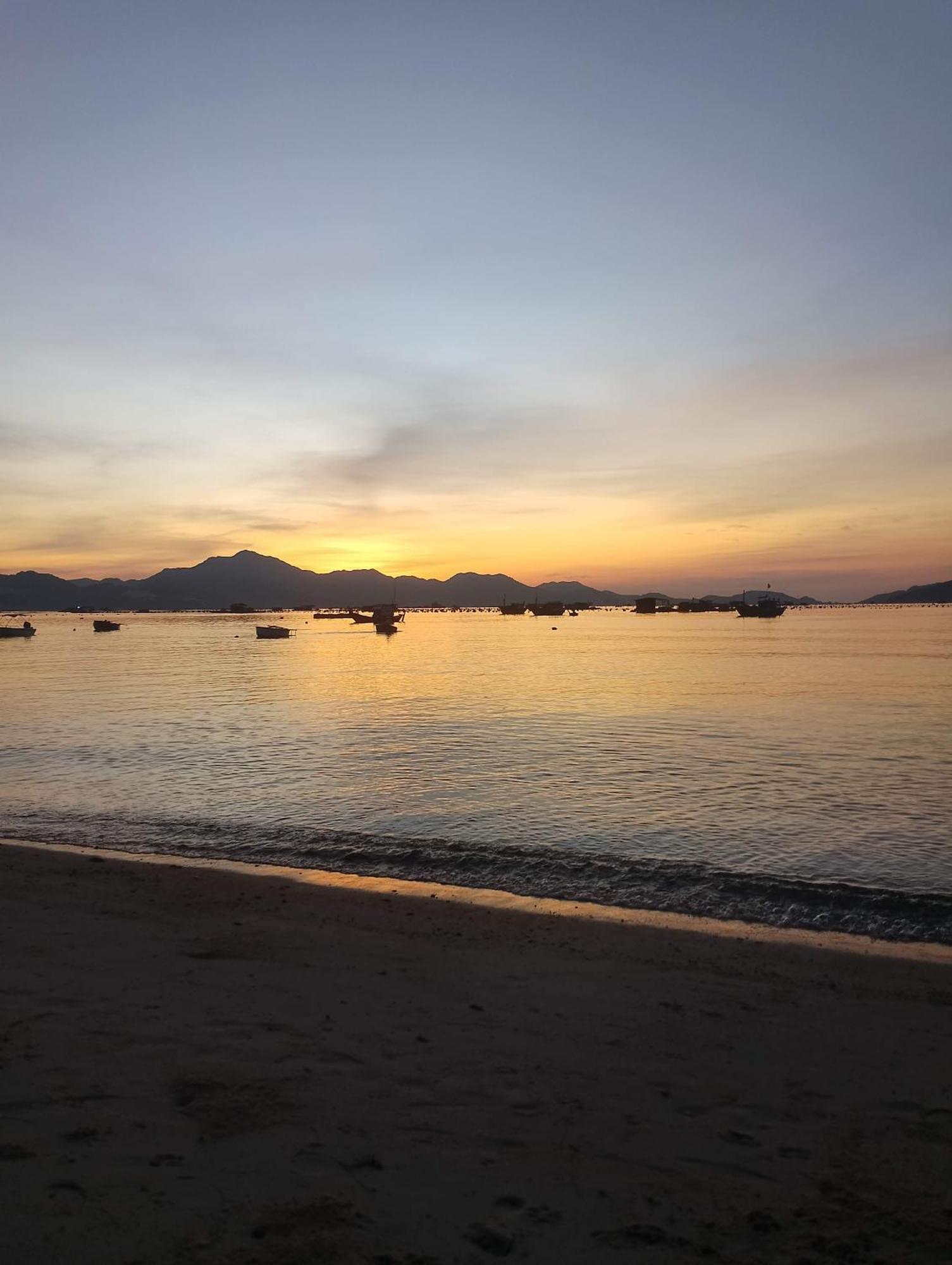 The Sunrise Anh Tu Hotel Cam Ranh Exterior foto